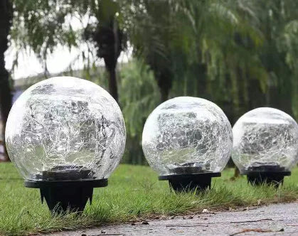 Luz Solar Embutida no Solo com Textura Rachada e Controle de Luz